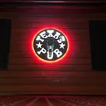 Texas Pub & *